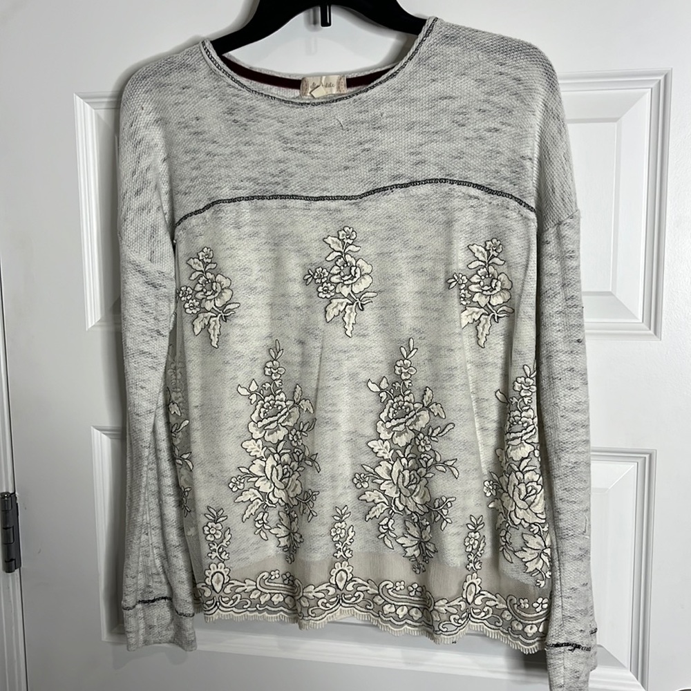 White and Grey Flower Dress Shirt